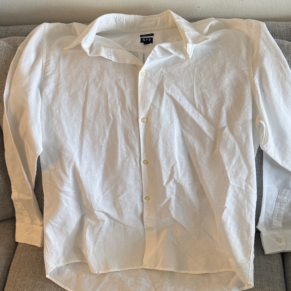 GAP Men's Linen White Casual Button Down Shirt